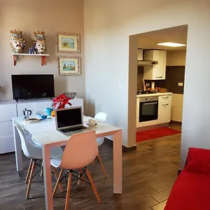 https://la-terrazza-di-leda.catania-hotels.net